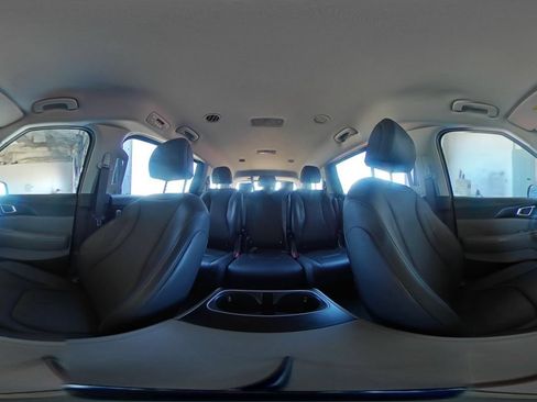 Used 2026 Kia Carnival FWD image 45
