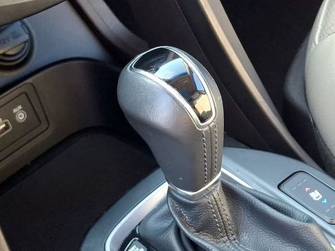 Used 2017 Hyundai Santa Fe Sport w/ 2.4L Tech Package 04 FWD image 15