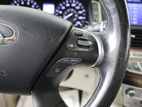 Used 2011 INFINITI M56 x w/ Deluxe Touring Pkg AWD/4WD image 33
