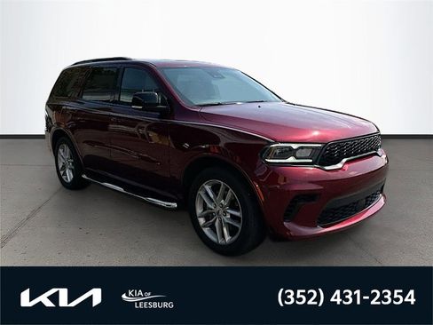 Used 2024 Dodge Durango GT RWD image 1