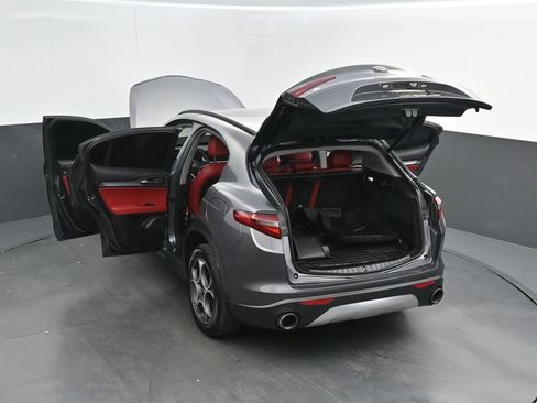 Used 2018 Alfa Romeo Stelvio Sport w/ Quick Order Package 22J Sport image 46