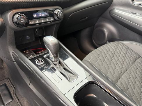 Used 2022 Nissan Kicks SV image 21