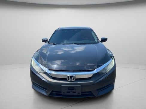 Used 2018 Honda Civic EX image 3