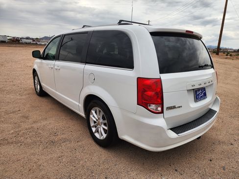 Used 2019 Dodge Grand Caravan SXT FWD image 6