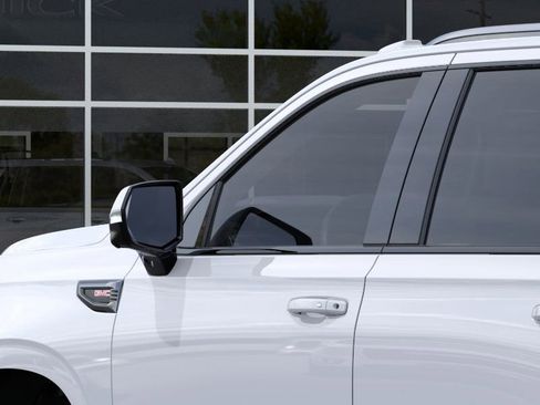 New 2026 GMC Yukon AT4 image 39