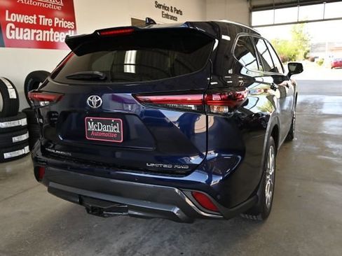 New 2026 Toyota Highlander Limited AWD/4WD image 6