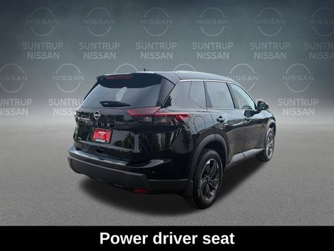 Used 2025 Nissan Rogue SV w/ SV Premium Package FWD image 12