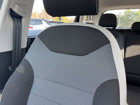 New 2026 Volkswagen Taos S image 21