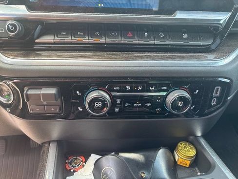 Used 2025 Chevrolet Silverado 1500 RST AWD/4WD image 13