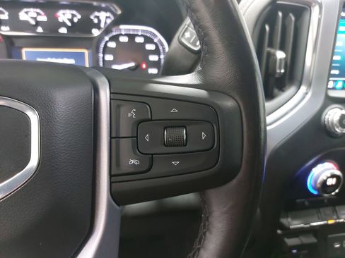 Used 2022 GMC Sierra 1500 SLE image 18