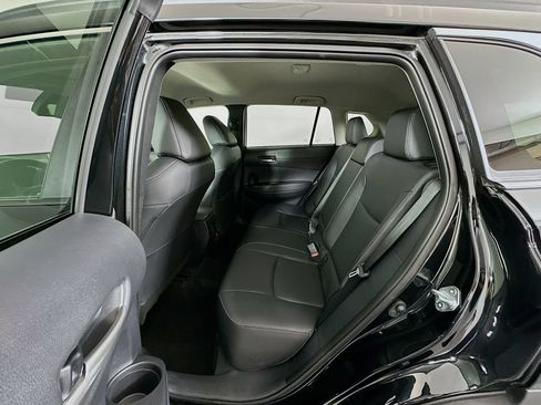 Certified 2025 Toyota Corolla Cross XLE FWD image 24