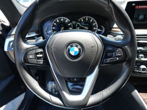 Used 2018 BMW 530i xDrive w/ Premium Package AWD/4WD image 27