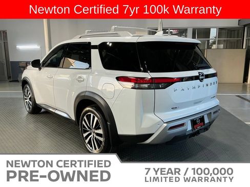 Used 2025 Nissan Pathfinder Platinum FWD image 25