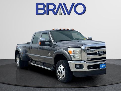 Used 2016 Ford F350 XLT w/ XLT Premium Package AWD/4WD image 3