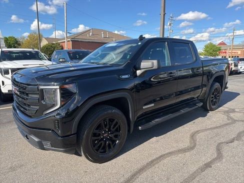 Used 2025 GMC Sierra 1500 Elevation AWD/4WD image 3