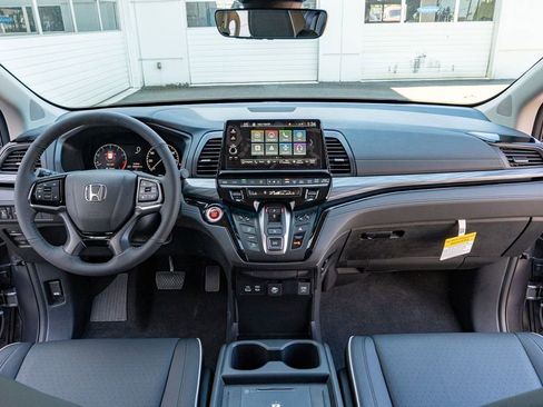 New 2026 Honda Odyssey Elite image 18