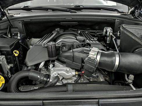 Used 2019 Jeep Grand Cherokee SRT AWD/4WD image 12