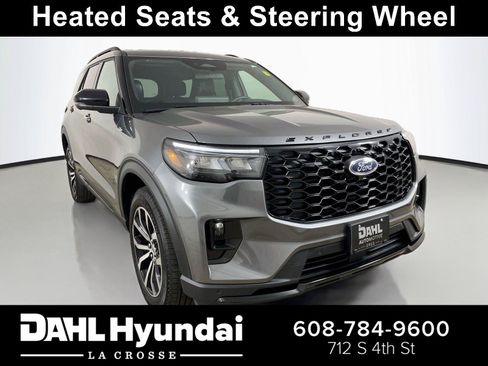 Used 2026 Ford Explorer ST-Line AWD/4WD image 1