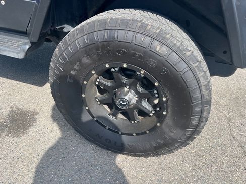 Used 2003 Jeep Wrangler X image 24