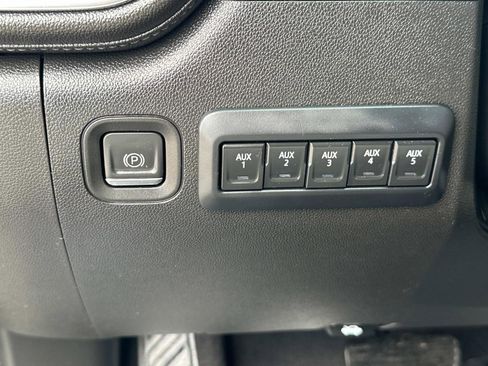 Used 2022 Chevrolet Silverado 3500 High Country w/ Z71 Off-Road Package image 19