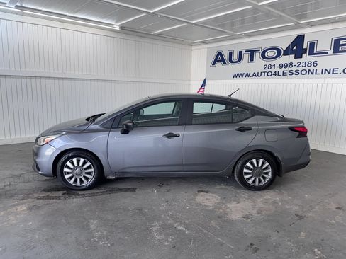 Used 2021 Nissan Versa S FWD image 8