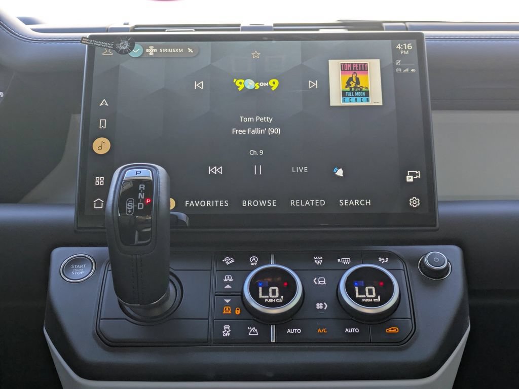 New 2026 Land Rover Defender 110 X-Dynamic SE AWD/4WD image 19