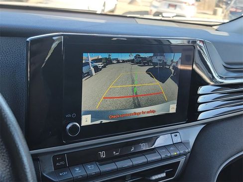 Used 2025 Toyota Camry LE image 26