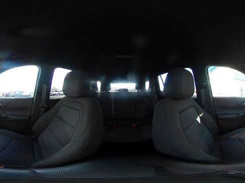 Used 2025 Chevrolet Equinox LT image 41