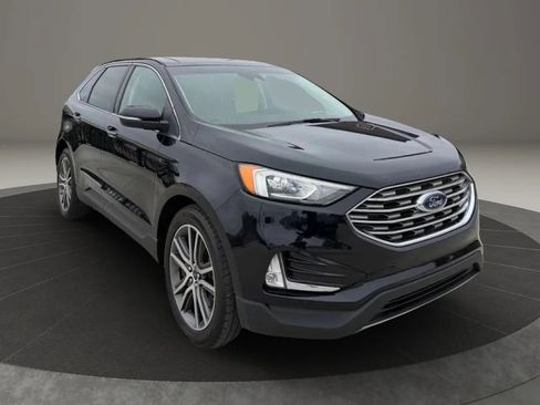 Used 2019 Ford Edge Titanium w/ Cold Weather Package AWD/4WD image 1