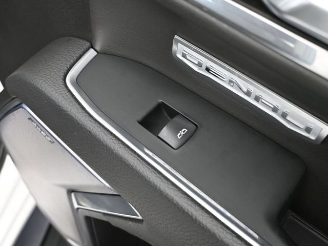 Used 2023 GMC Sierra 1500 Denali w/ Technology Package AWD/4WD image 55