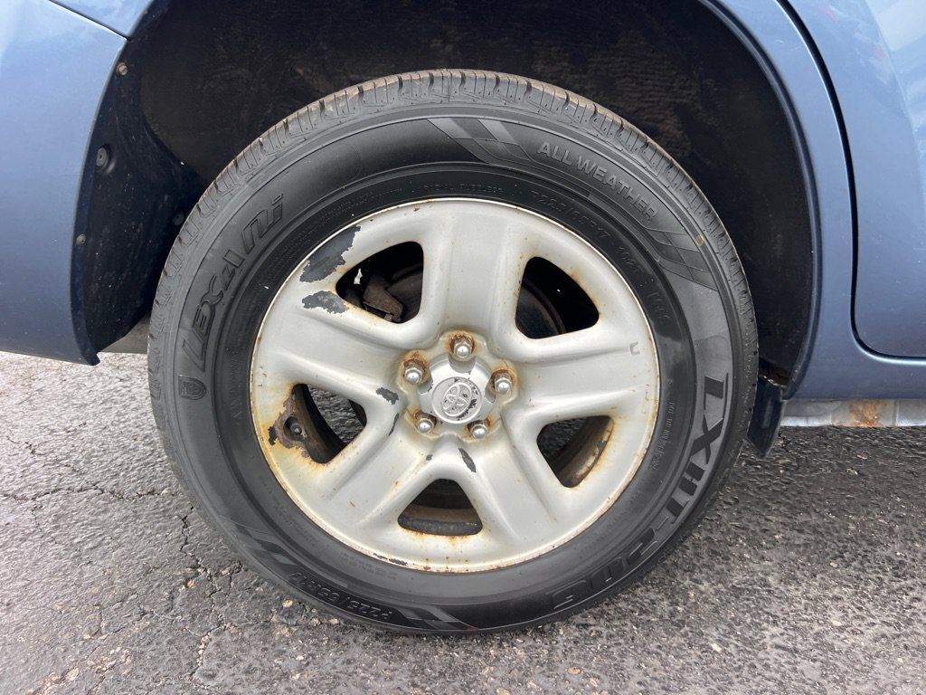 Used 2011 Toyota RAV4 2WD w/ Base L4 Extra Value Pkg image 38