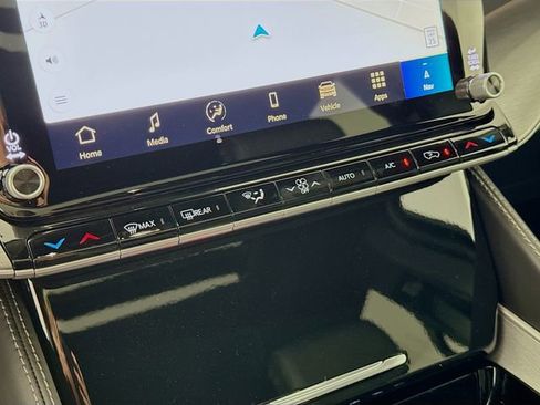 New 2026 Jeep Grand Wagoneer Limited AWD/4WD image 16