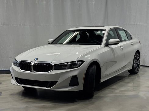 Used 2026 BMW 330i xDrive Sedan w/ Premium Package AWD/4WD image 3