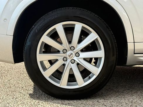 Used 2017 Volvo XC90 T6 Momentum AWD/4WD image 26