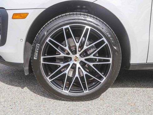 Used 2023 Porsche Macan Turbo AWD/4WD image 11