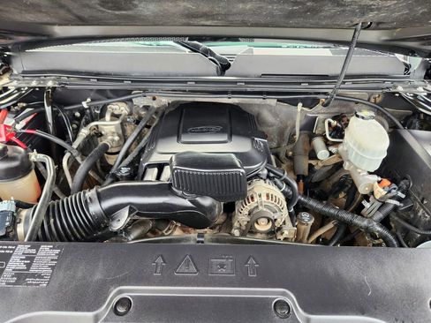 Used 2011 GMC Sierra 3500 SLE w/ SLE Preferred Package image 19