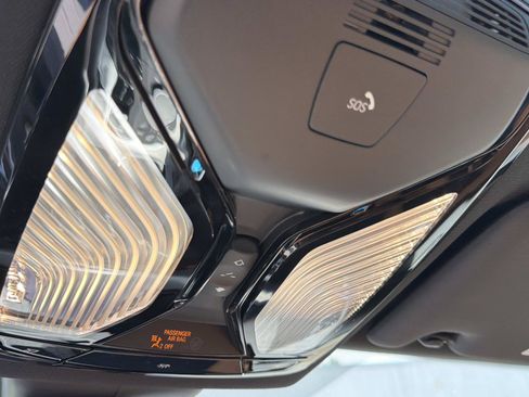 Used 2025 BMW M240i Coupe RWD image 23