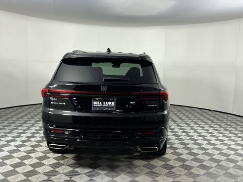 Used 2025 Buick Enclave Sport Touring image 8