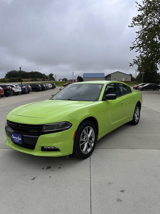 Used 2023 Dodge Charger SXT AWD/4WD image 6
