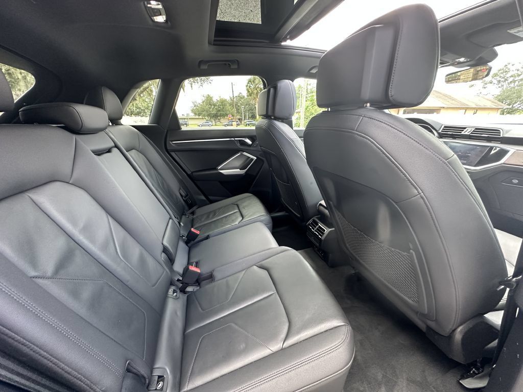 Used 2019 Audi Q3 2.0T Premium Plus w/ Premium Plus Package AWD/4WD image 12