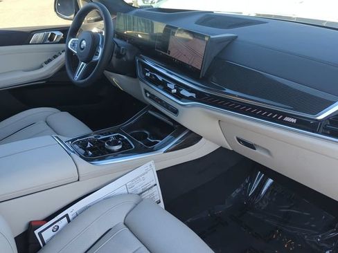 Used 2026 BMW X7 M60i AWD/4WD image 12