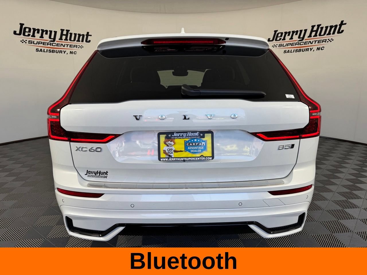 Used 2026 Volvo XC60 B5 Plus AWD/4WD image 8