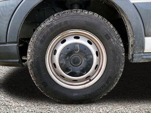 Used 2018 Ford Transit 250 130 Low Roof image 8