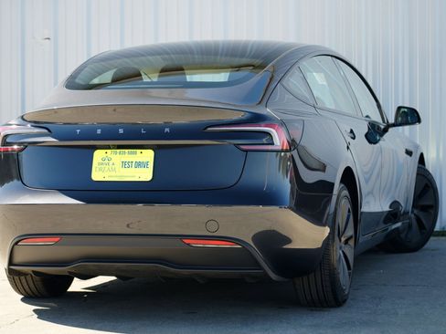 Used 2024 Tesla Model 3 Long Range image 5
