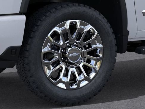 New 2026 Chevrolet Silverado 2500 High Country w/ High Country Premium Package AWD/4WD image 9