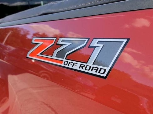 Used 2016 Chevrolet Colorado Z71 AWD/4WD image 38