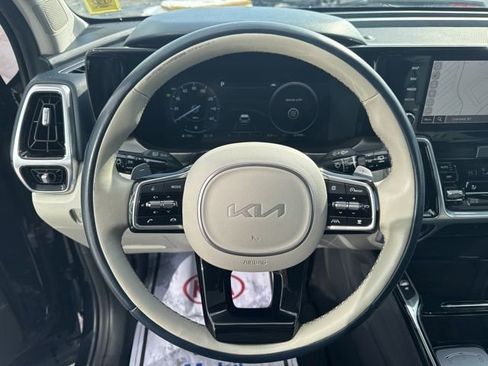 Certified 2024 Kia Sorento SX Prestige image 11