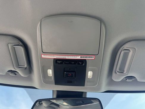 Used 2022 Toyota Camry XLE FWD image 23