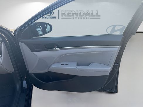 Used 2020 Hyundai Elantra Limited w/ Ultimate Package 03 image 32