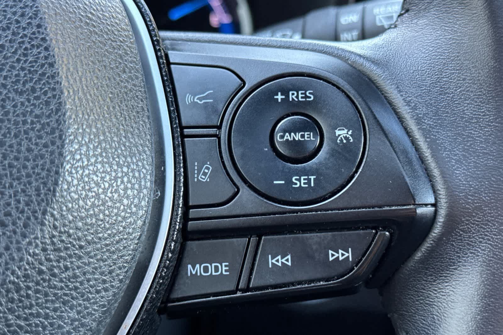 Used 2021 Toyota RAV4 XSE AWD/4WD image 26